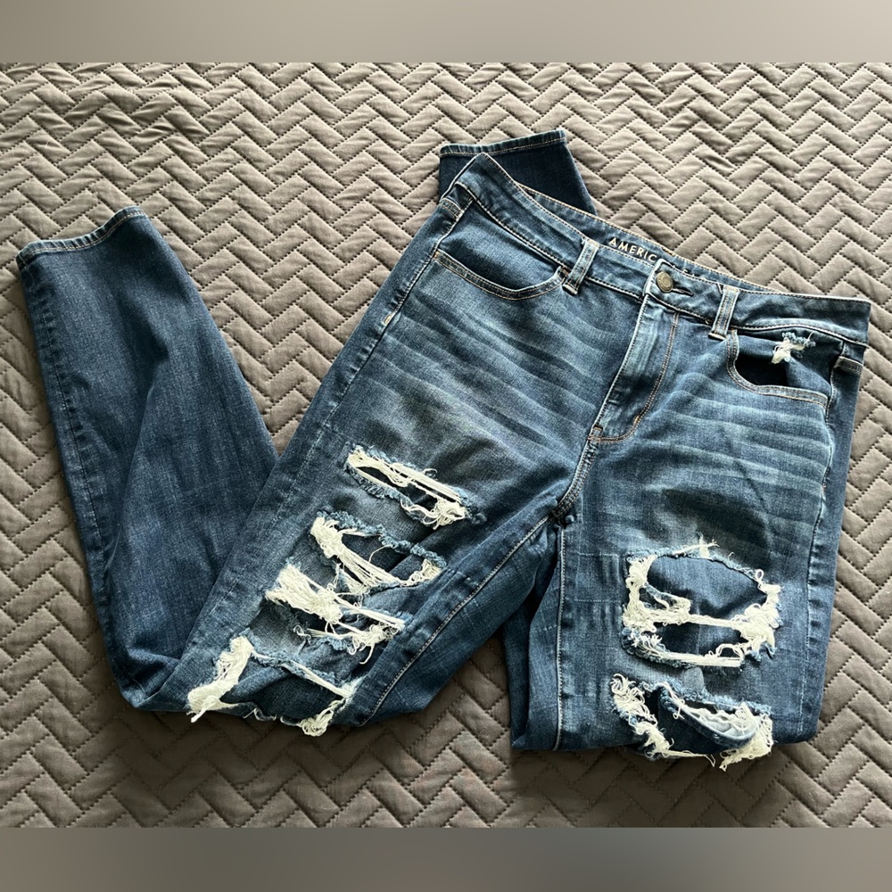 American Eagle Outfitters Distressed Jeggings